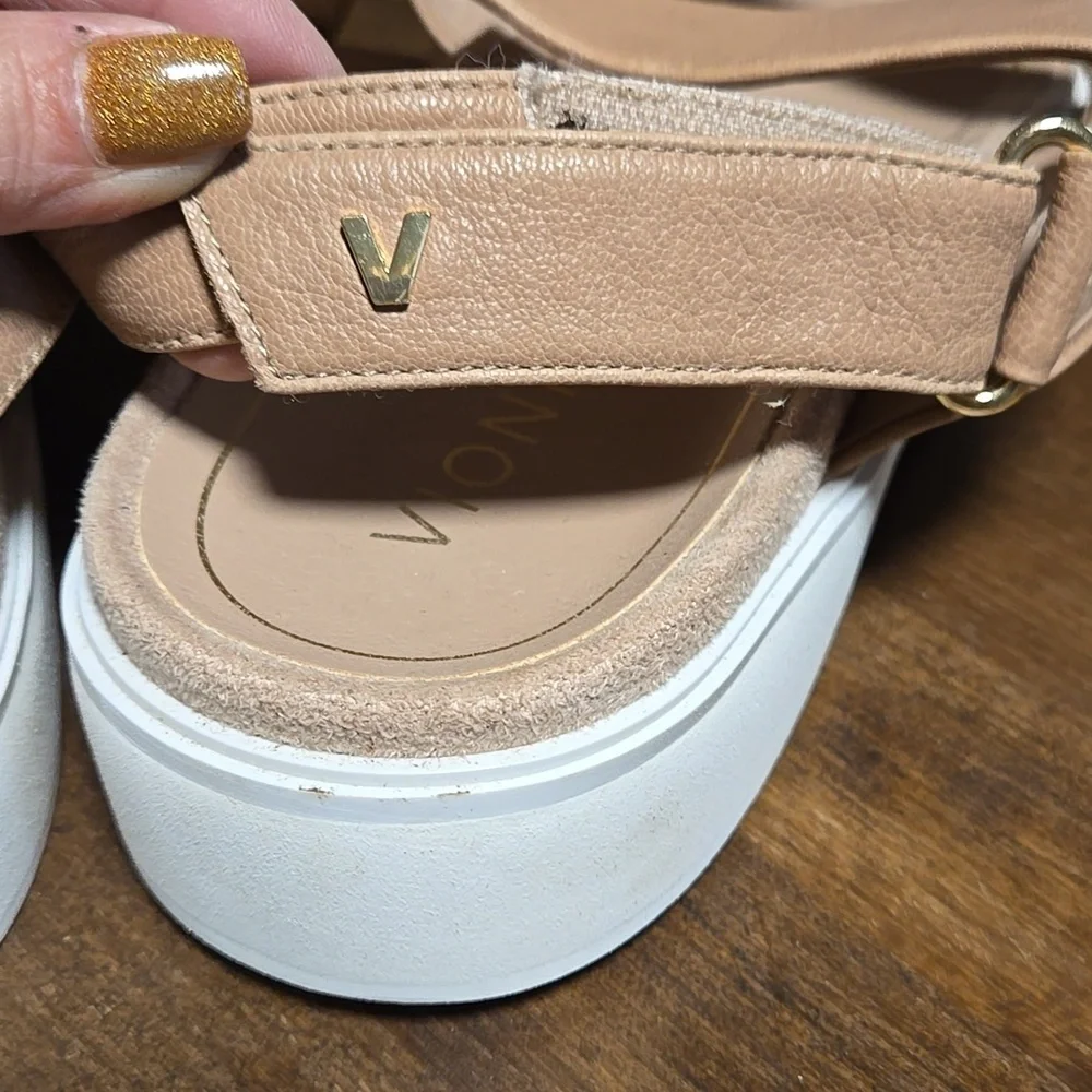 Vionic Keomi Leather Sandal Womens Size 11 EUC Walk All Day In Comfort - Picture 4 of 7